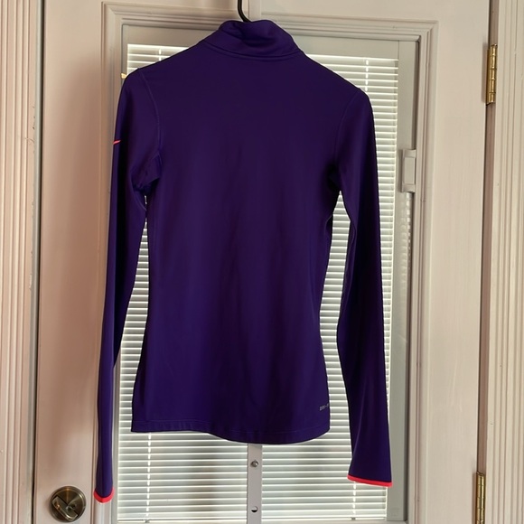 28 Nike Pro 1/2 Zip Running Jacket Sz Small Purple Neon Pink DRIFIT - Picture 6 of 9